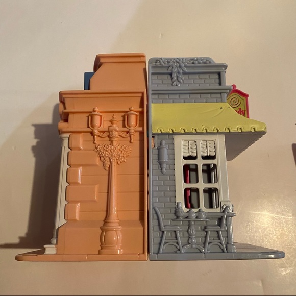 Fisher Price Sweet Streets Candy Shop & Dance Studio Dollhouse 74923 Mattel 2001 - Picture 10 of 13